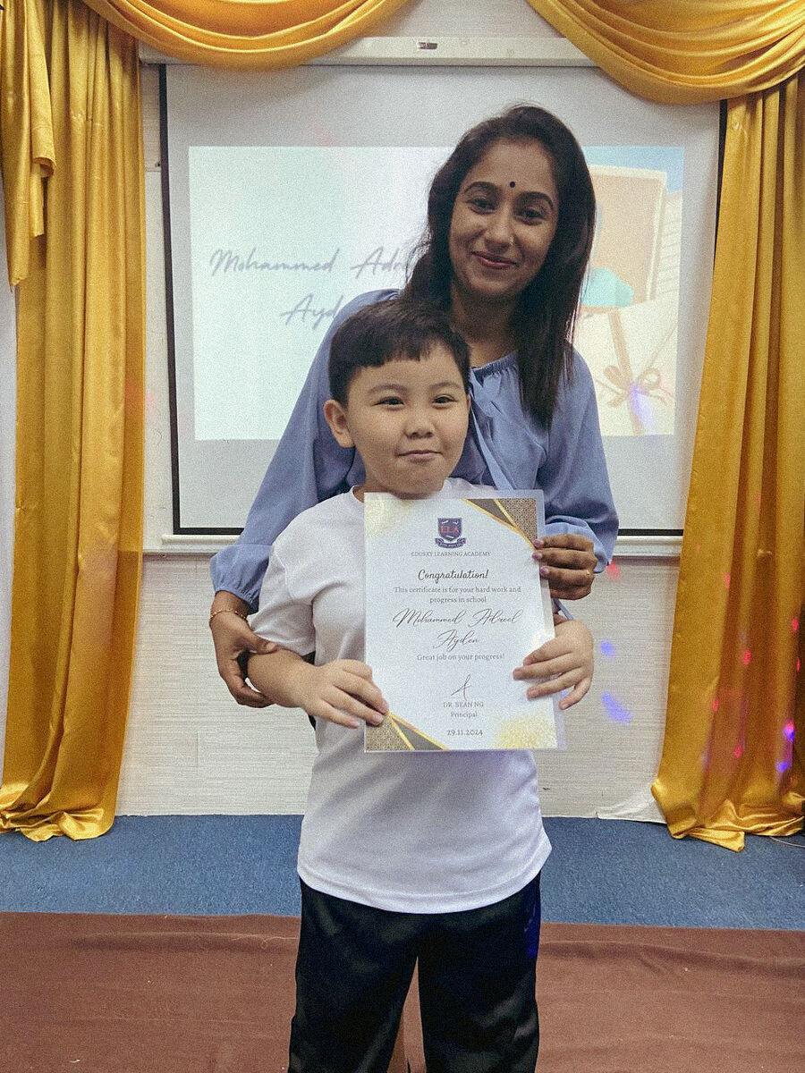 Awarding4-24