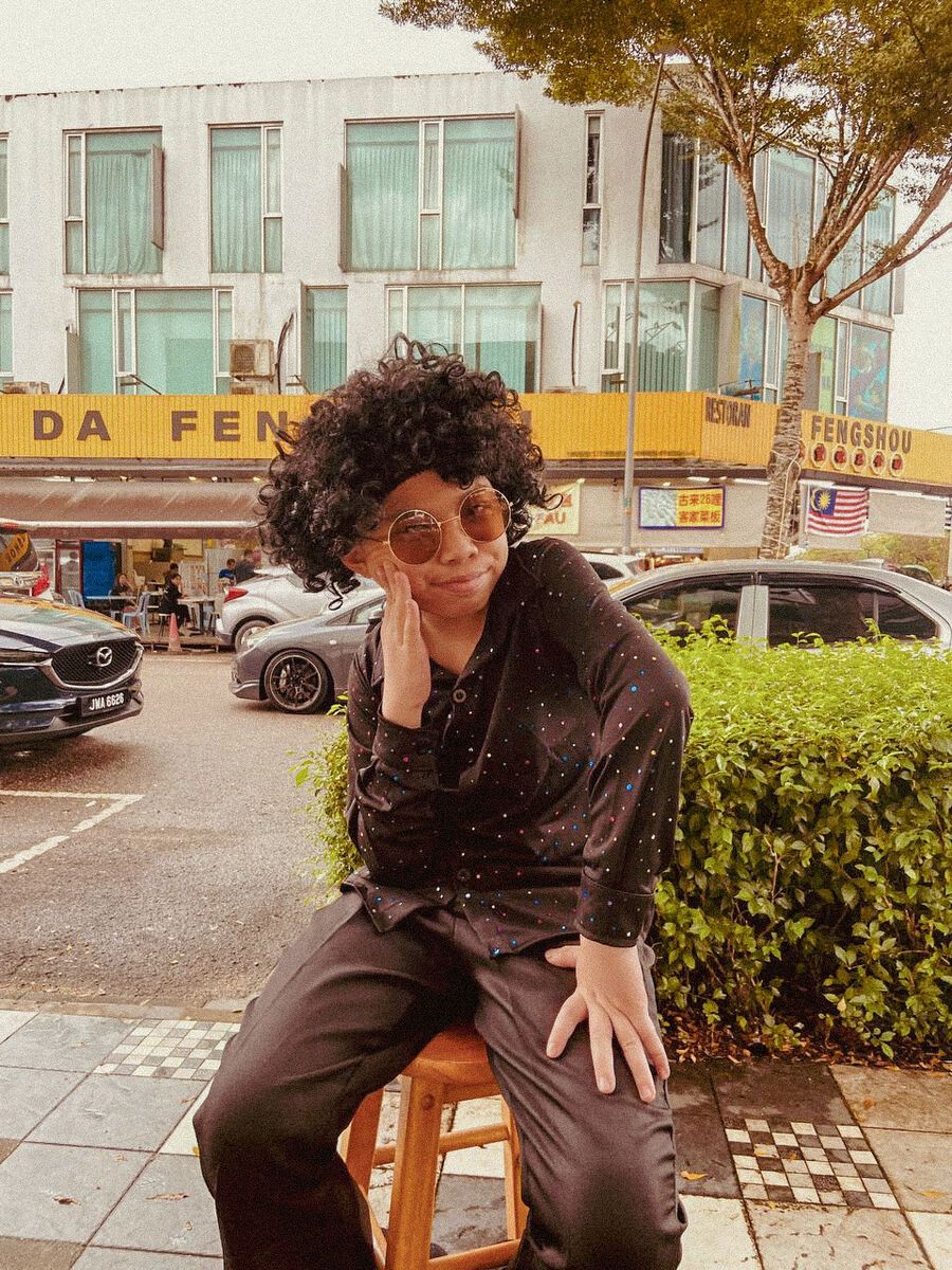 CostumeOutside1-24