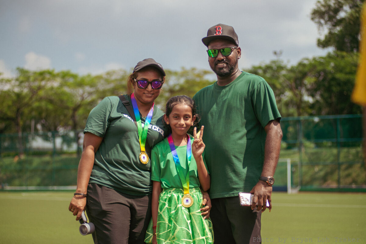 Familyposingwithmedal-26