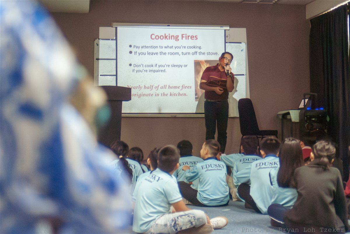 Safety talk and fire drill demonstration at Edusky Private School