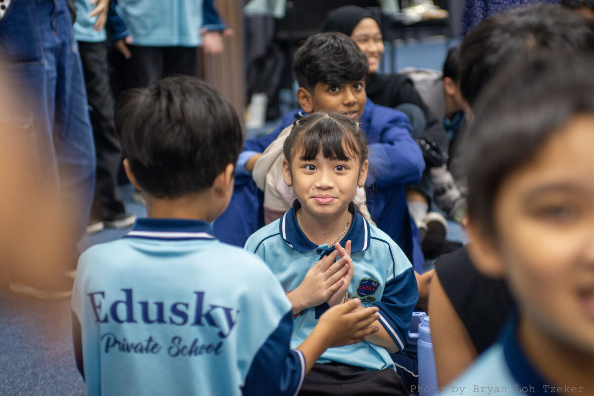 GroupClappingSchoolUniforms-26