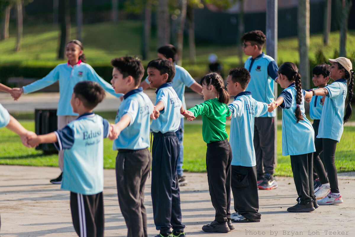 GroupParkStretching-26