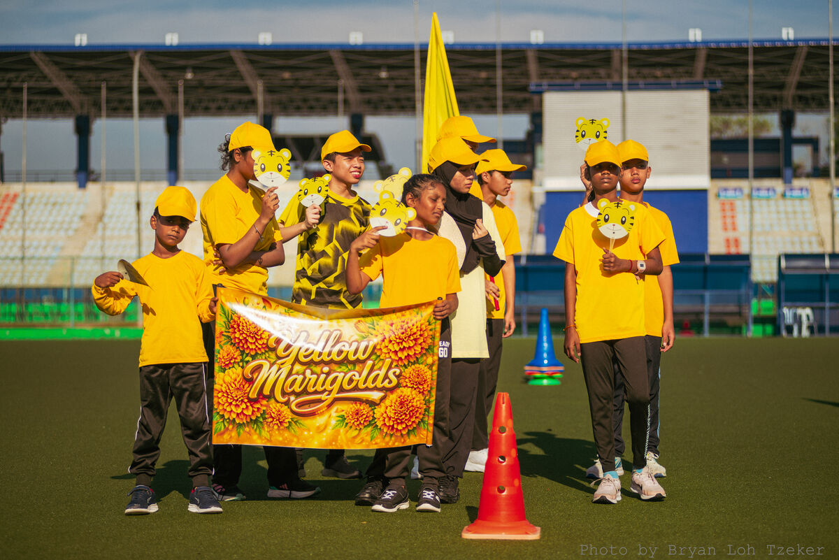 GroupSportsYellowMarigolds-26