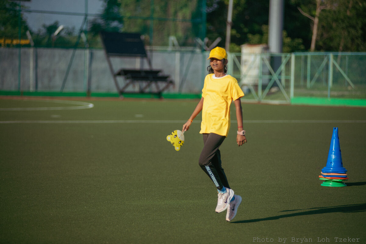 Ruleofthirdsrightsidestudentjoggingsports-26